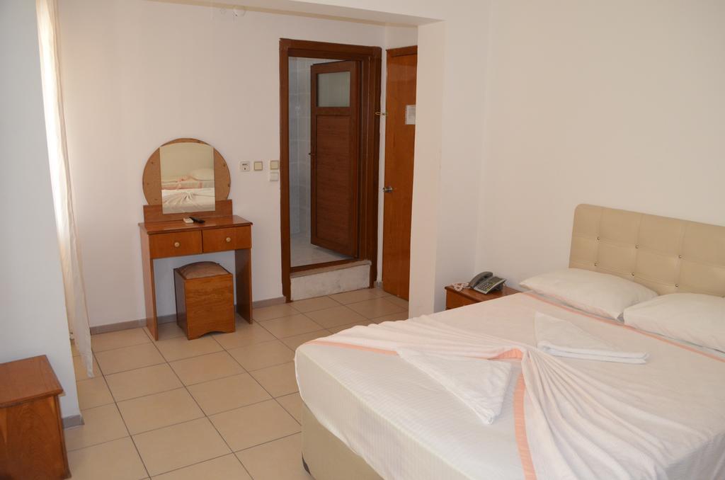 Hotel Prens Yildiz Айвалык Экстерьер фото