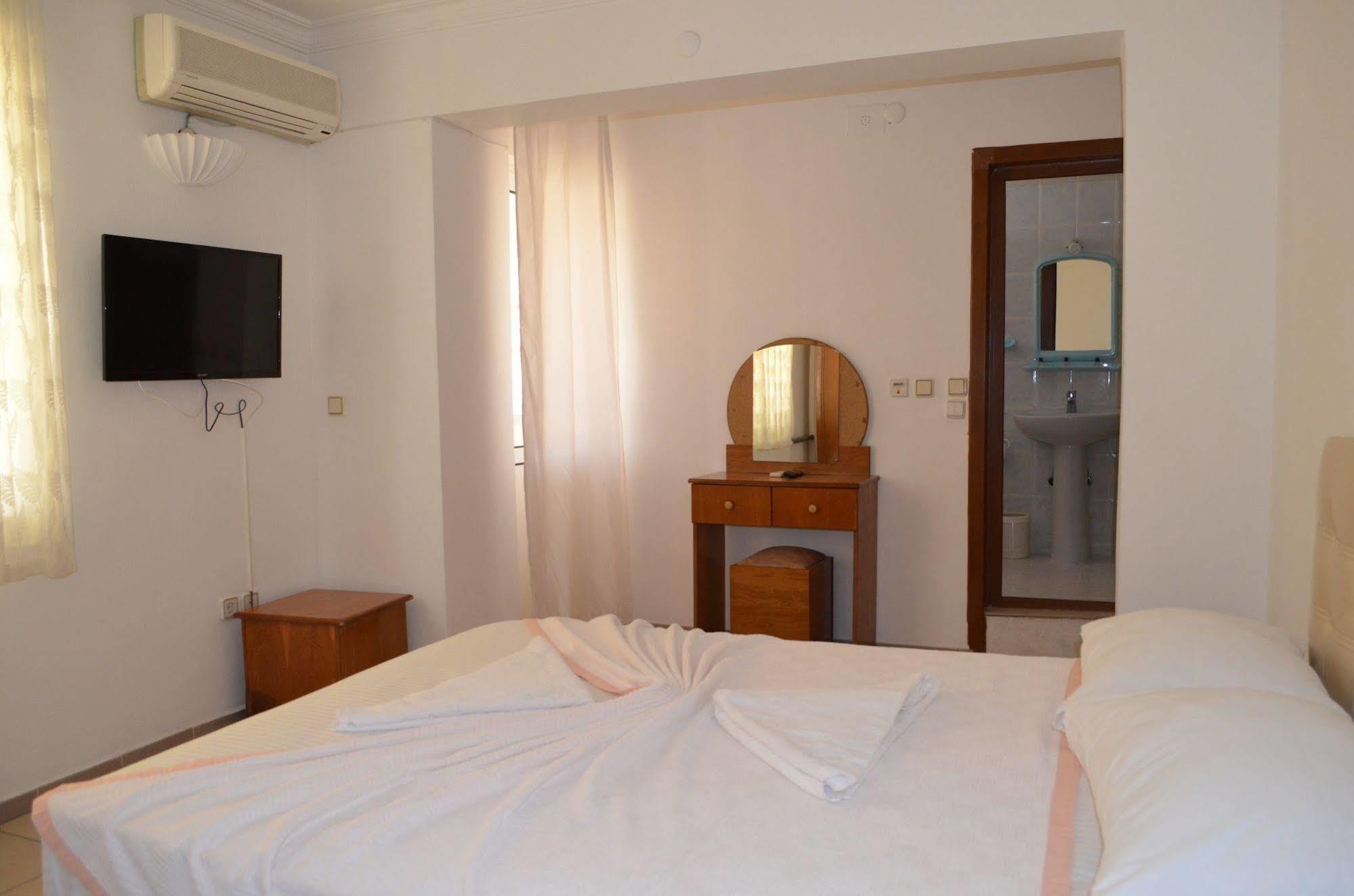 Hotel Prens Yildiz Айвалык Экстерьер фото